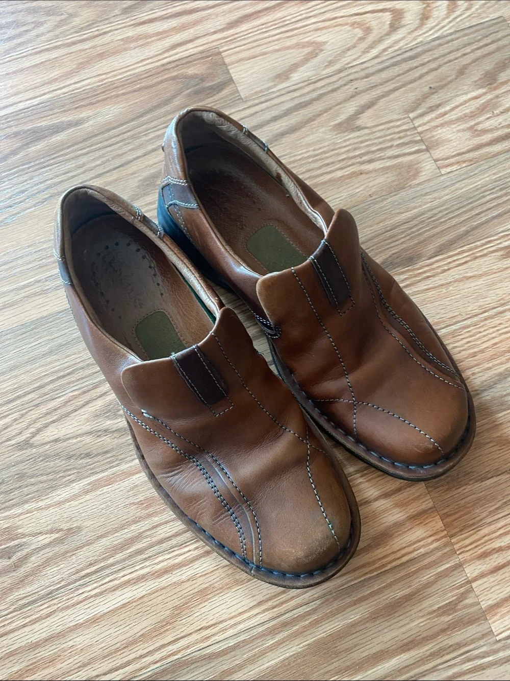 Clarks Men's Leather Slip-On Loafer in Brown 8M Office Career